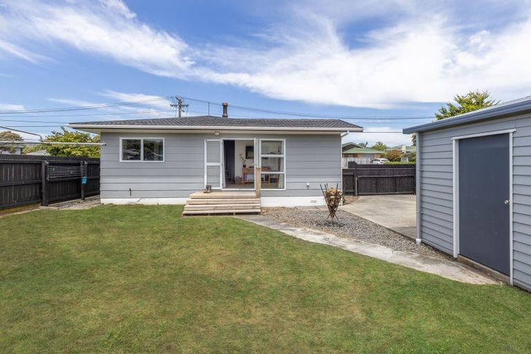 Photo of property in 11 Michael Road, Paraparaumu Beach, Paraparaumu, 5032