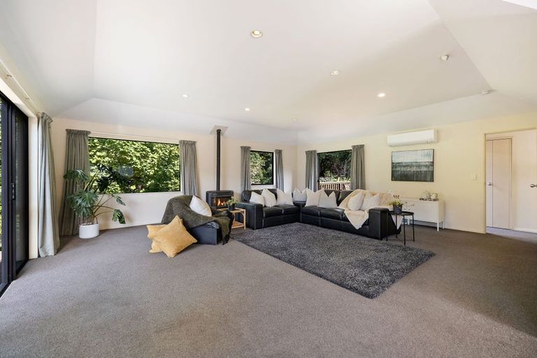 Photo of property in 37 Larch Hill Place, Queenstown, 9300
