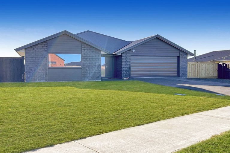 Photo of property in 42 Graeme Foote Street, Darfield, 7510