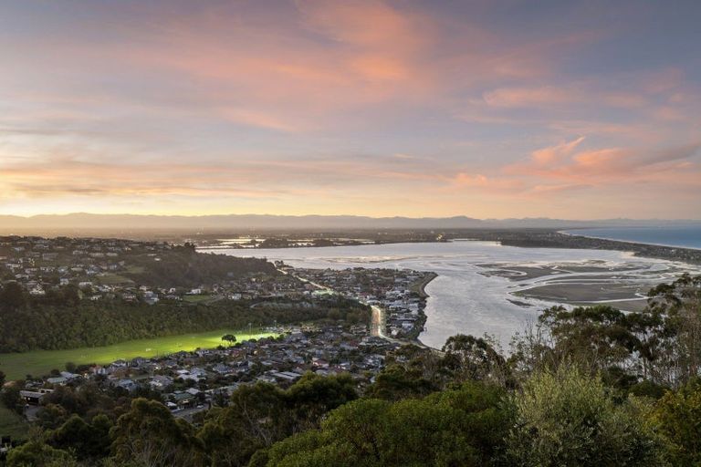 Photo of property in 14 Kakariki Lane, Clifton, Christchurch, 8081