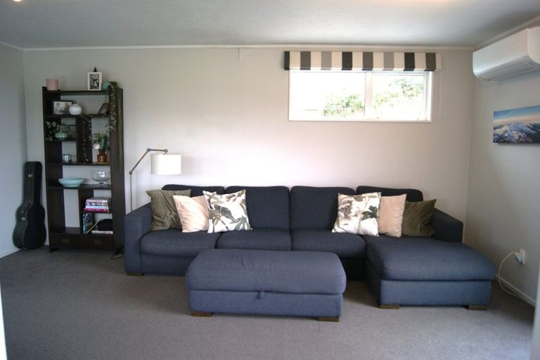 Photo of property in 78 Thurleigh Grove, Karori, Wellington, 6012