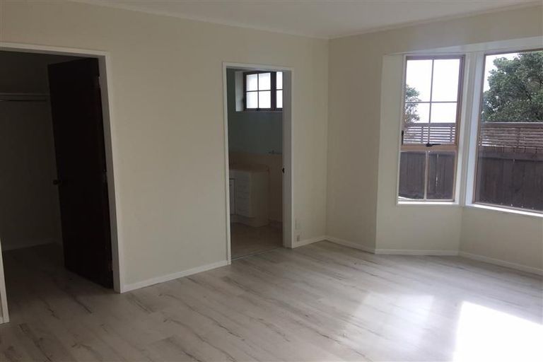 Photo of property in 2 Kilsyth Street, Karori, Wellington, 6012