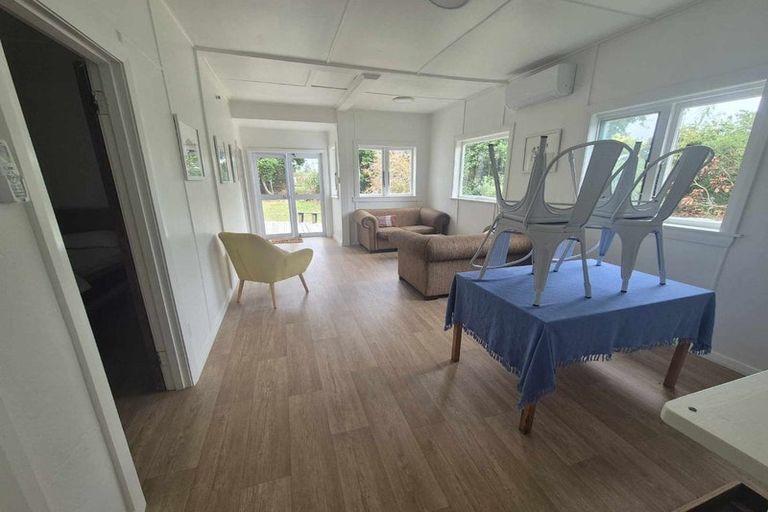 Photo of property in 21 Manuka Street, Otaki Beach, Otaki, 5512