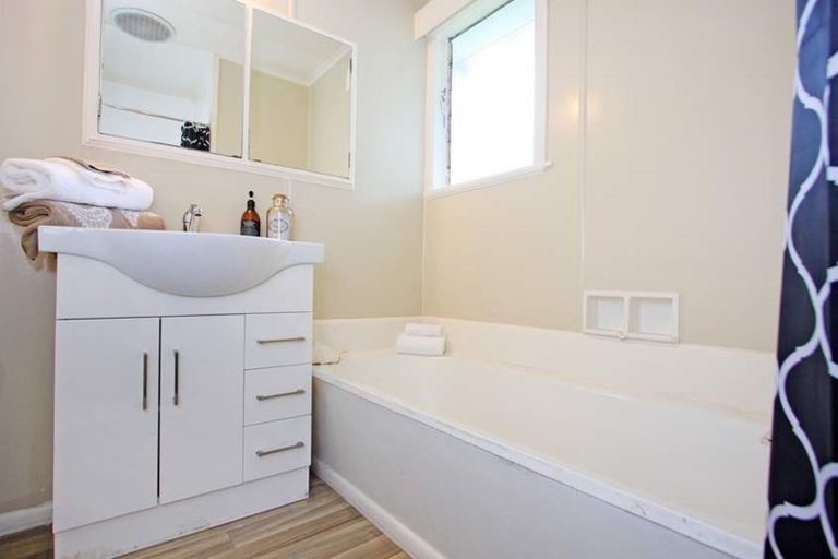 Photo of property in 3/24 James Road, Manurewa, Auckland, 2102