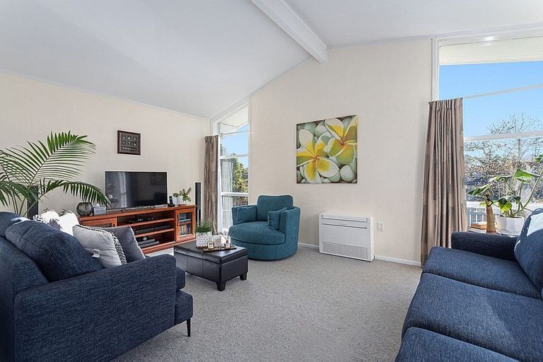 Photo of property in 15 Mokorua Grove, Whakatane, 3120