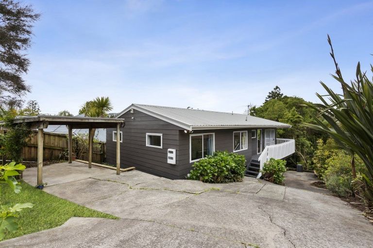 Photo of property in 10 Ambler Avenue, Glen Eden, Auckland, 0602