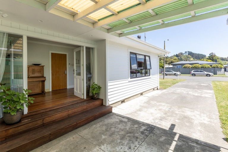 Photo of property in 50 Harpham Street, Taradale, Napier, 4112