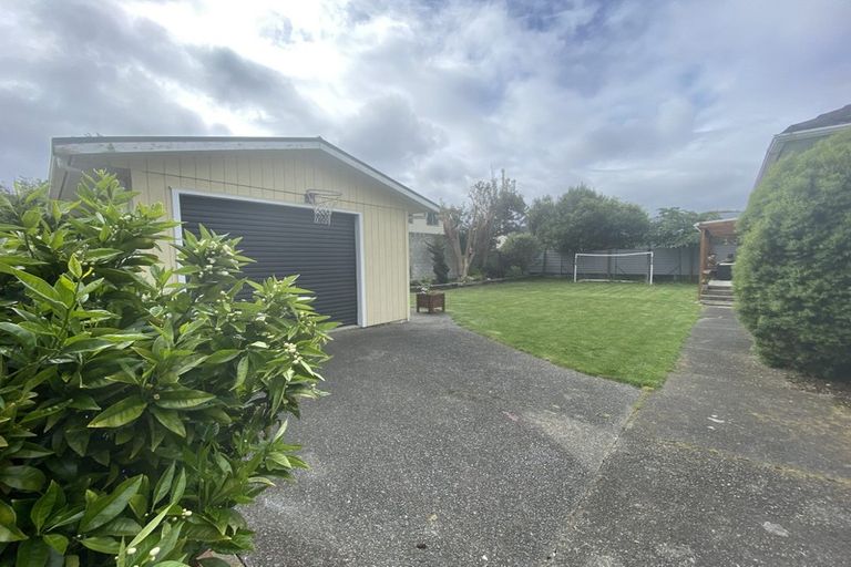 Photo of property in 31a Norton Park Avenue, Fairfield, Lower Hutt, 5011