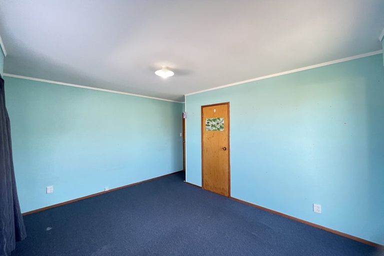 Photo of property in 34 Glenbervie Crescent, Massey, Auckland, 0614