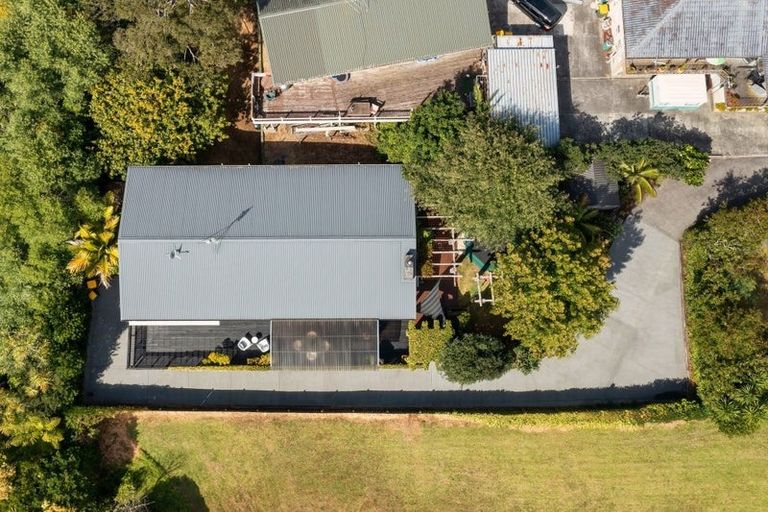 Photo of property in 61a Fairmount Road, Titirangi, Auckland, 0604