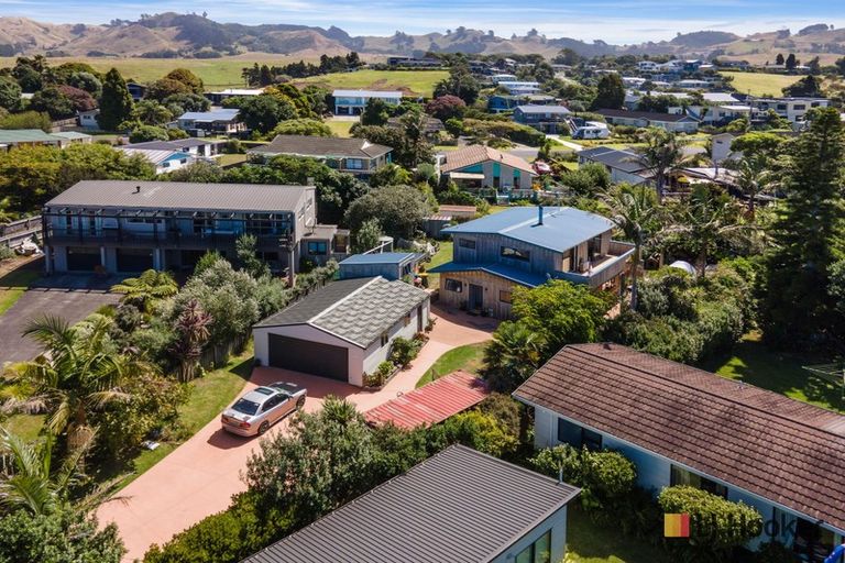 Photo of property in 8 Patterson Place, Waihi Beach, 3611