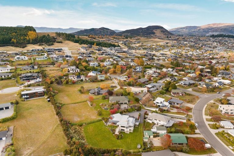 Photo of property in 98 Hunter Crescent, Wanaka, 9305