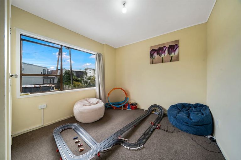 Photo of property in 5/8 Miro Street, New Lynn, Auckland, 0600