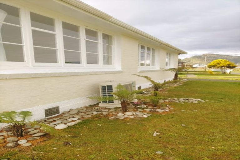 Photo of property in 49 Fitzgerald Street, Cobden, Greymouth, 7802