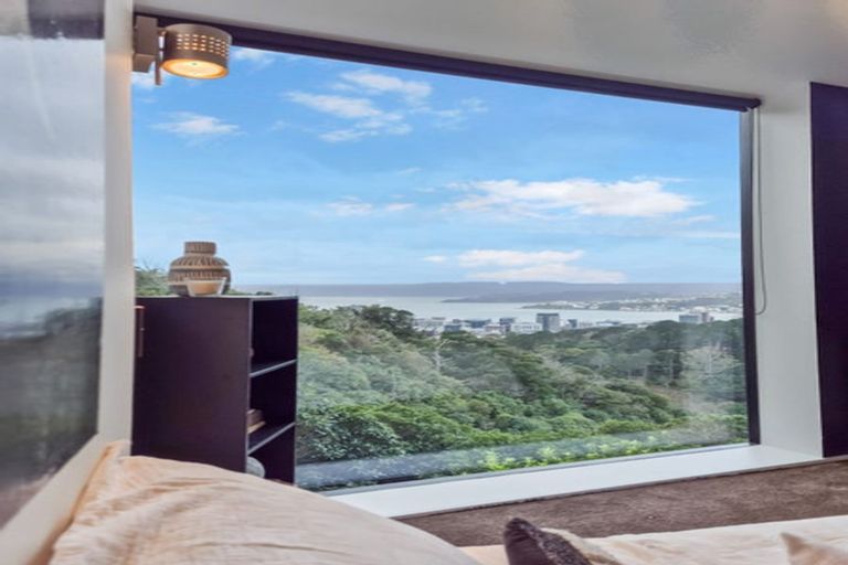 Photo of property in 64a Orangi Kaupapa Road, Northland, Wellington, 6012