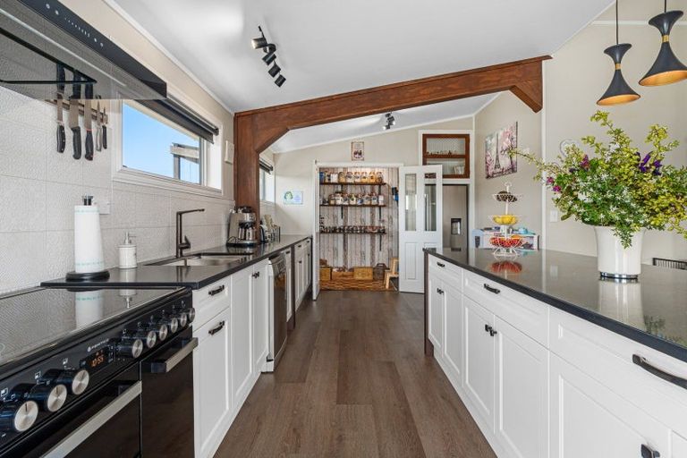 Photo of property in 11 Sarona Park Drive, Omanawa, Tauranga, 3171