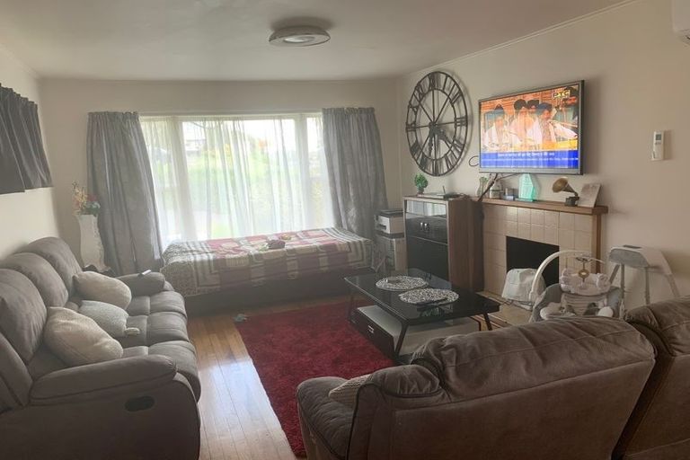 Photo of property in 15 James Street, Glenfield, Auckland, 0629