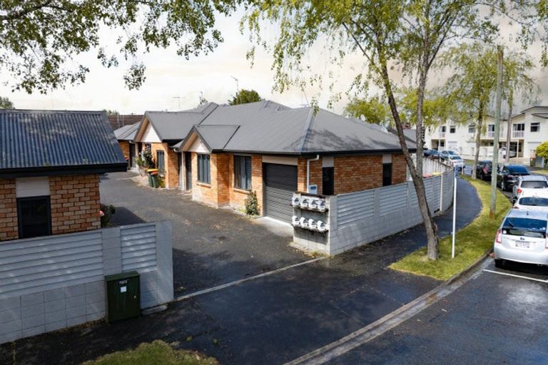 Photo of property in 6h Jones Crescent, Melville, Hamilton, 3206