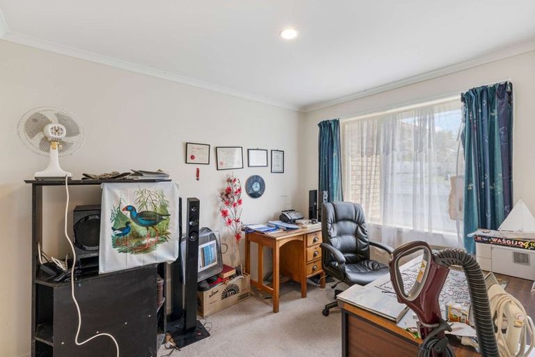 Photo of property in 37 Cabeleigh Drive, Helensville, 0800