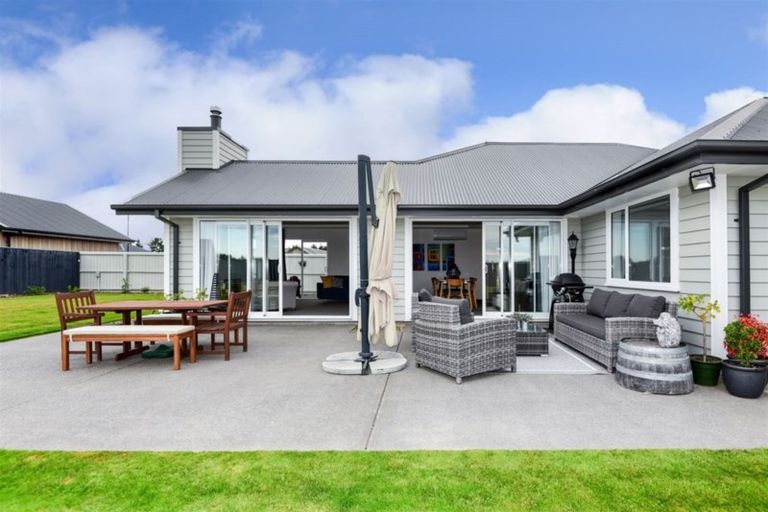 Photo of property in 70 Silver Peaks Drive, West Melton, 7618