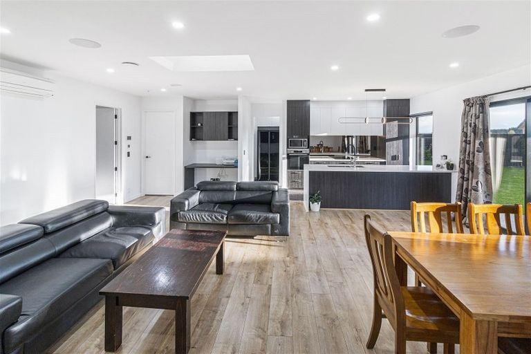 Photo of property in 10 Goodland Place, Rolleston, 7614