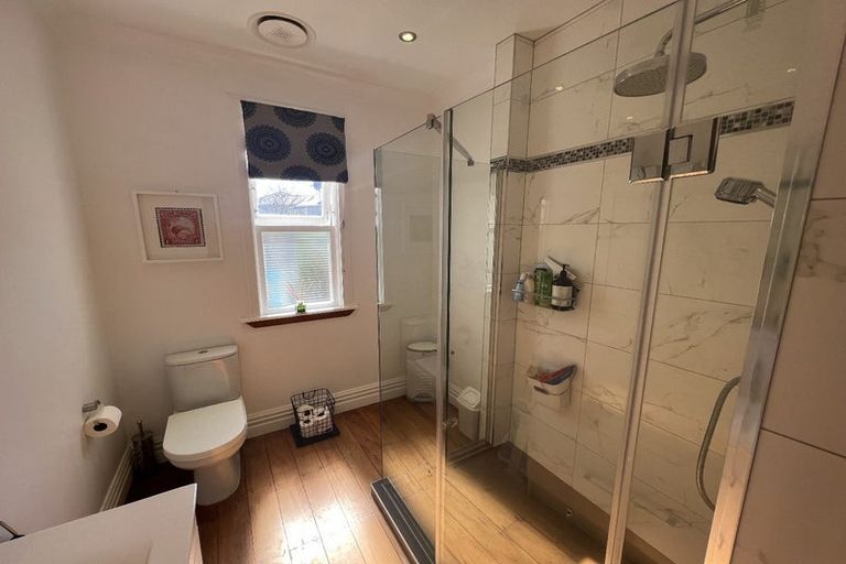 Photo of property in 17 Fife Lane, Miramar, Wellington, 6022