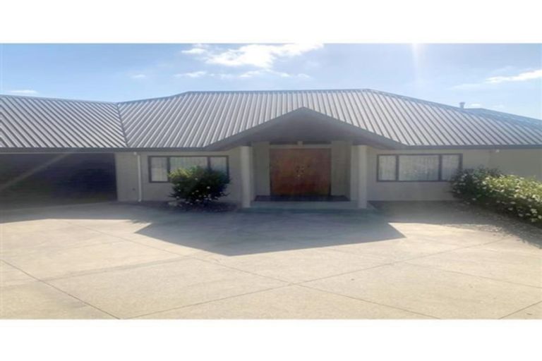 Photo of property in 34 Hayley Lane, East Tamaki Heights, Auckland, 2016