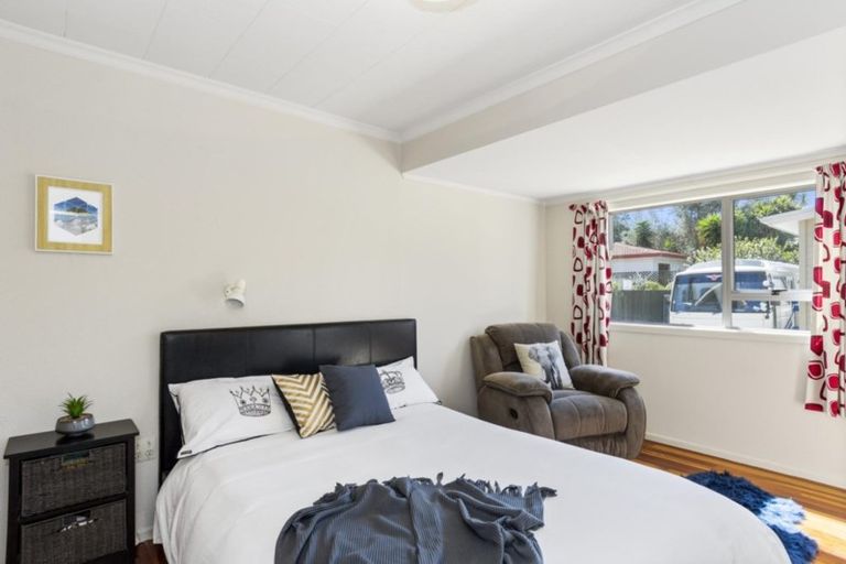 Photo of property in 46d Percy Road, Papamoa Beach, Papamoa, 3118
