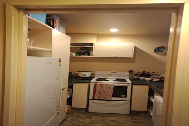 Photo of property in 2/218 Edgeware Road, Edgeware, Christchurch, 8013