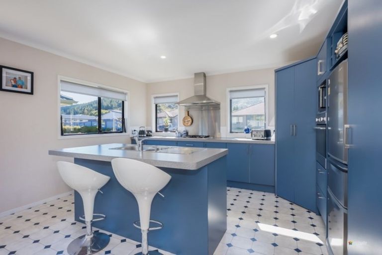 Photo of property in 4 Fraser Colman Grove, Wainuiomata, Lower Hutt, 5014