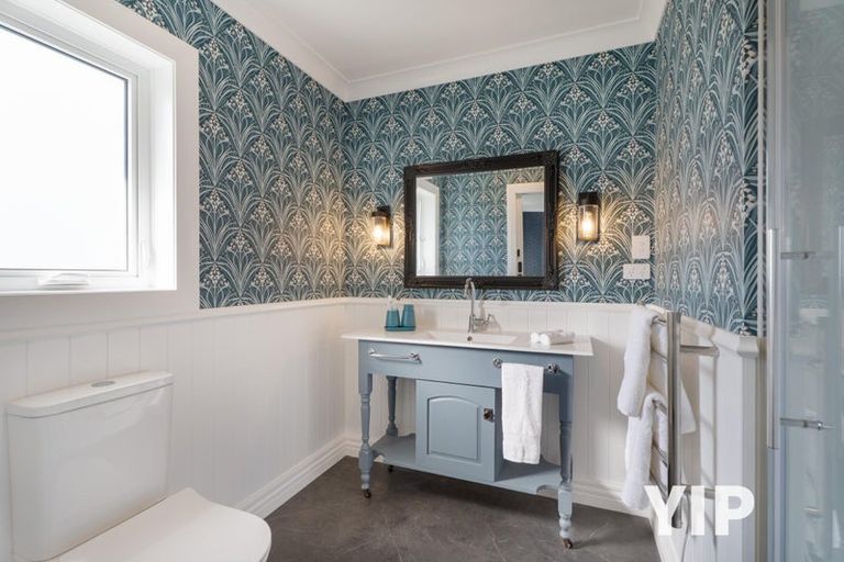 Photo of property in 4 Glenside Road, Glenside, Wellington, 6037