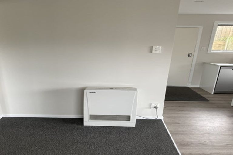 Photo of property in 137b Newlands Road, Newlands, Wellington, 6037