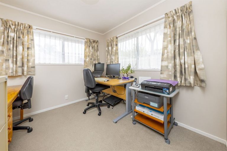 Photo of property in 2/34 Cambridge Terrace, Papatoetoe, Auckland, 2025