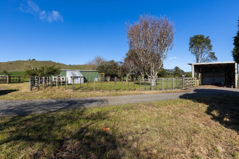 Photo of property in 826 Mokau Road, Mimi, Urenui, 4377