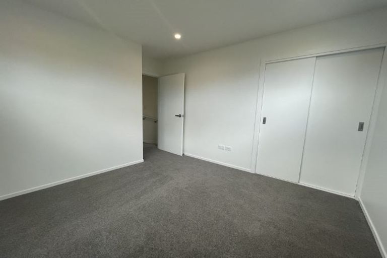 Photo of property in 9/12 Tawa Road, Te Atatu Peninsula, Auckland, 0610