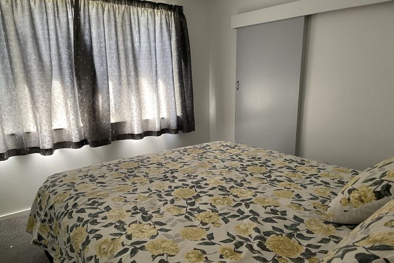 Photo of property in 5 Watts Road, Waipawa, 4210