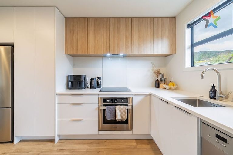 Photo of property in 6/489 Riverside Drive, Fairfield, Lower Hutt, 5011