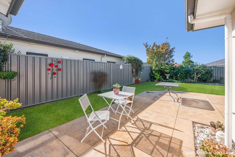 Photo of property in 76 Orotu Drive, Poraiti, Napier, 4112
