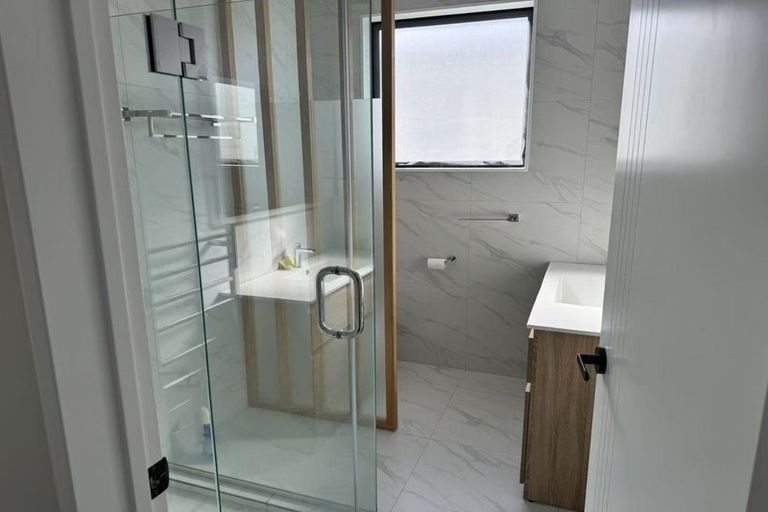 Photo of property in 28 Tawatawa Street, Long Bay, Auckland, 0630