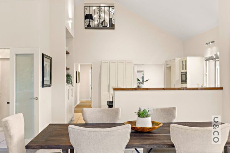 Photo of property in 832 Old North Road, Waimauku, 0882