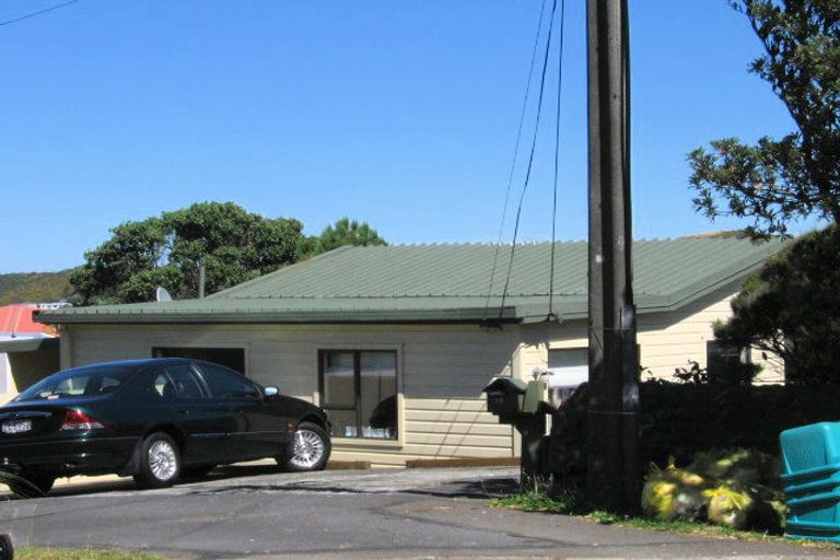 Photo of property in 38 Hudson Street, Island Bay, Wellington, 6023