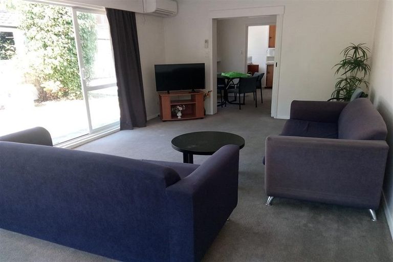 Photo of property in 72 Creyke Road, Ilam, Christchurch, 8041