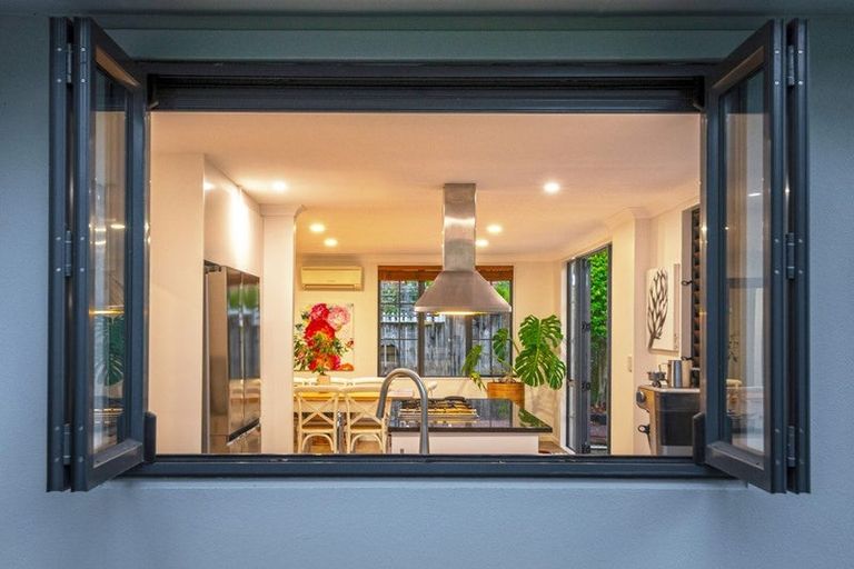 Photo of property in 8a Onepoto Road, Hauraki, Auckland, 0622