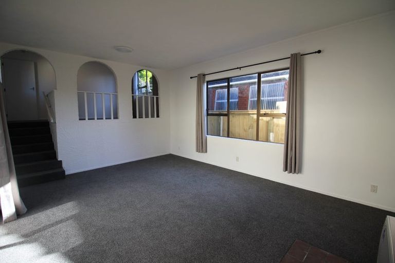Photo of property in 21 Te Kiteroa Grove, Churton Park, Wellington, 6037