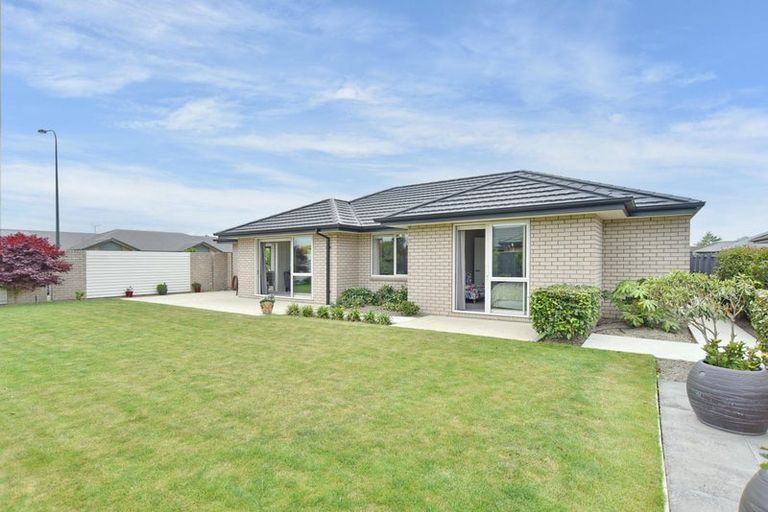 Photo of property in 11 Mulberry Street, Rangiora, 7400