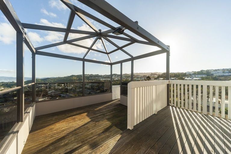 Photo of property in 46 Cypress Drive, Maungaraki, Lower Hutt, 5010