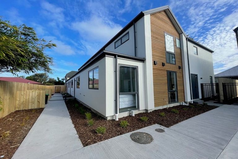 Photo of property in 8b/5 Huia Street, Riccarton, Christchurch, 8041