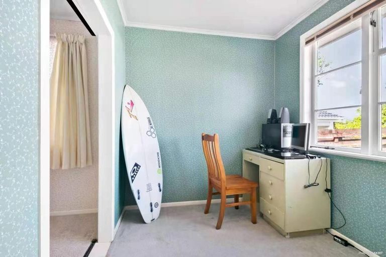 Photo of property in 39 Matipo Road, Te Atatu Peninsula, Auckland, 0610