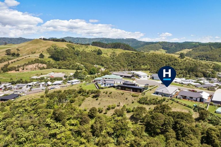 Photo of property in 17 Manatu Close, Whangamata, 3691