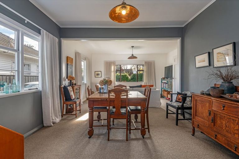 Photo of property in 244 College Street, West End, Palmerston North, 4412